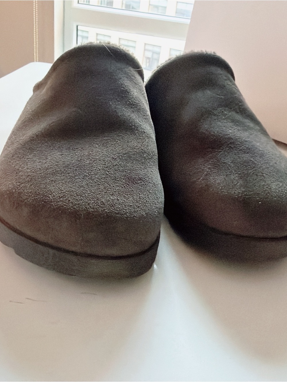 Alo Recovery Slipper, Espresso - Picture 7 of 10
